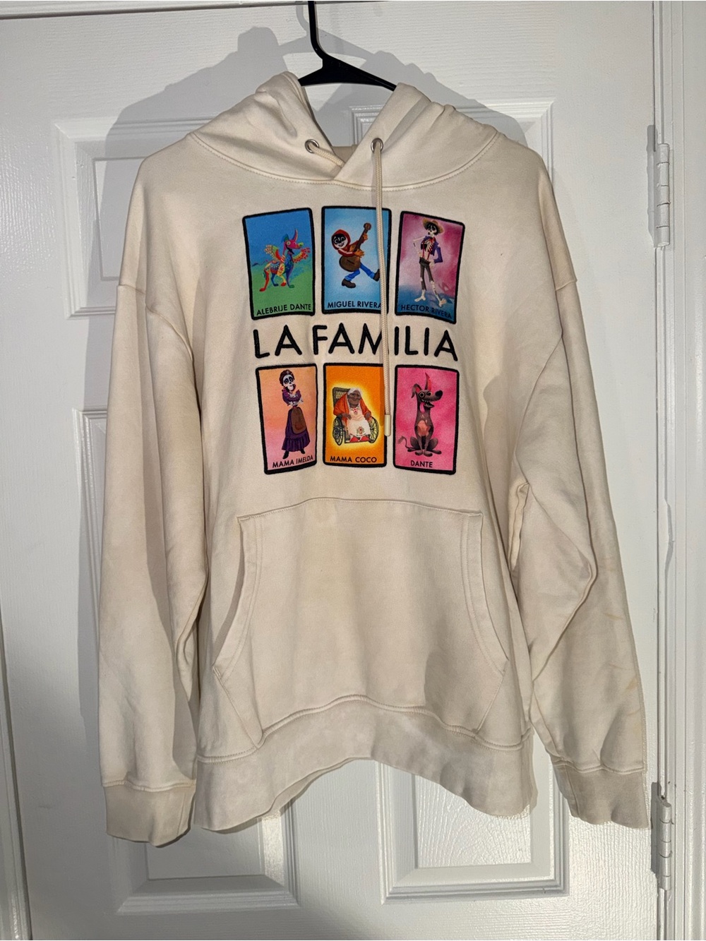 Disney Parks Pixar Coco La Familia Pullover Hoodie Cream‎ Size Medium Unisex